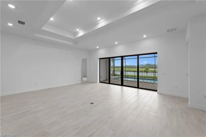 Photos are from a similar Stardom in Terreno. Illustration purposes only. Options may vary.