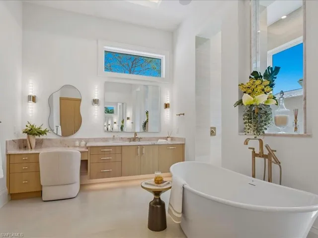 500 Ridge Dr, Naples, Florida 34108