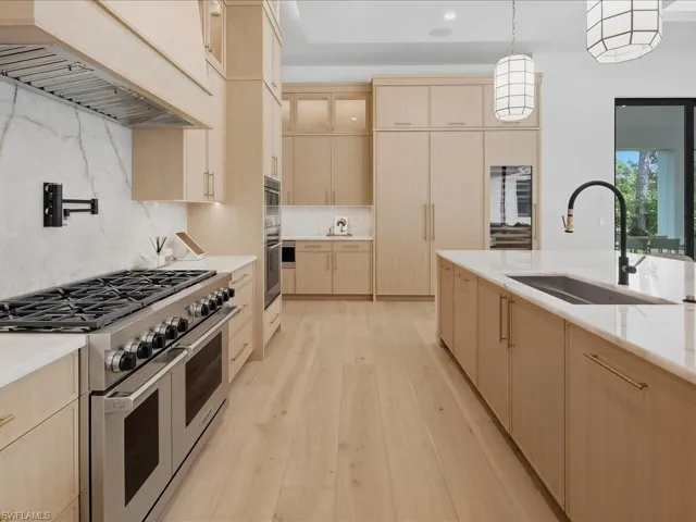 500 Ridge Dr, Naples, Florida 34108