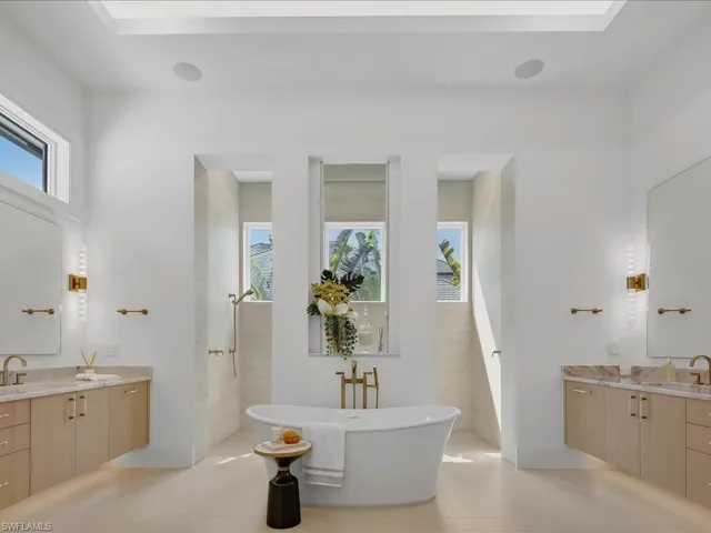 500 Ridge Dr, Naples, Florida 34108