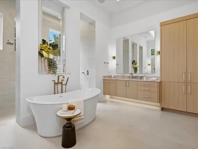 500 Ridge Dr, Naples, Florida 34108