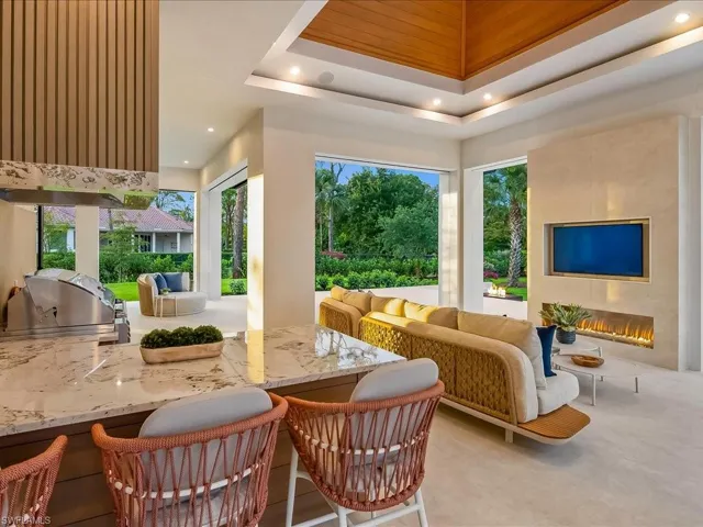 500 Ridge Dr, Naples, Florida 34108