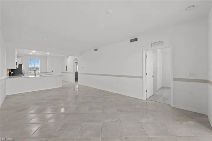 18451  Copperhead N CT, Lehigh Acres, FL 33936