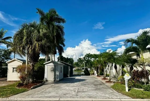 1282 Silver Lakes Blvd, Naples, Florida 34114