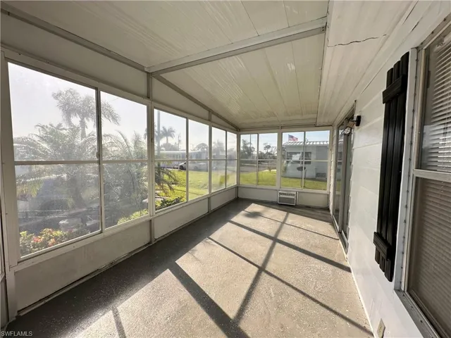 Enclosed Florida Room with A/C