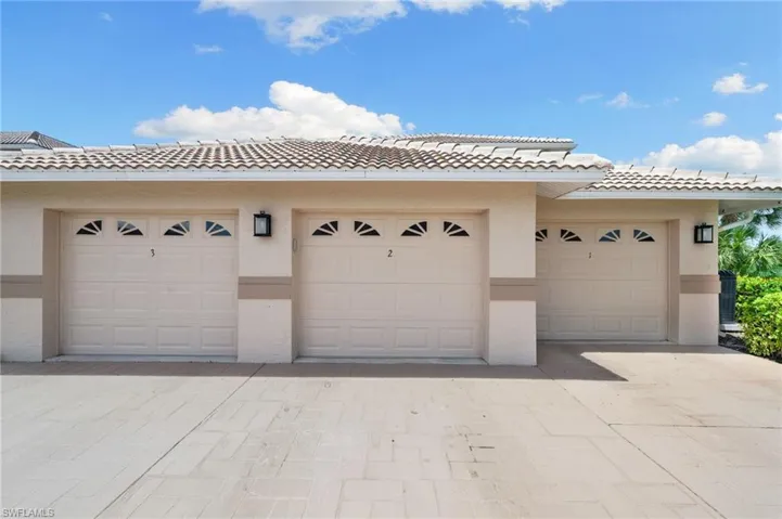 View of garage #2