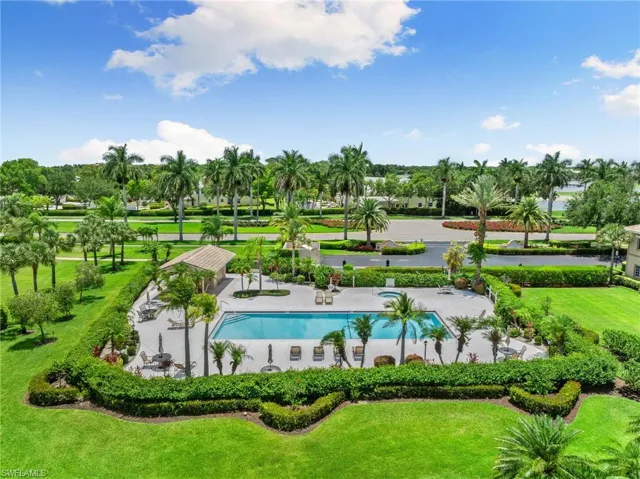 9087  Michael  CIR, Naples, FL 34113