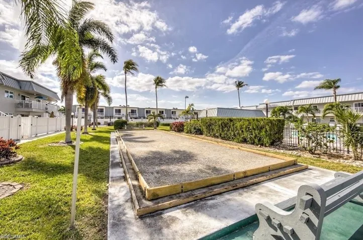 6777  Winkler  RD, Fort Myers, FL 33919
