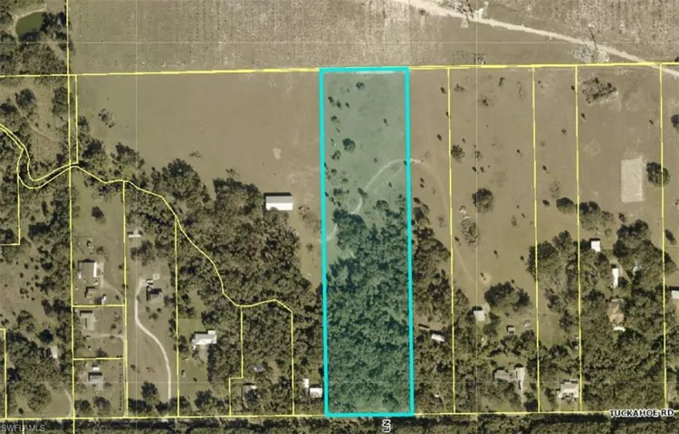 22721  Tuckahoe  RD, Alva, FL 33920
