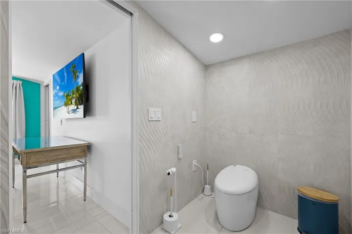 1294  Michigan  AVE, Naples, FL 34103