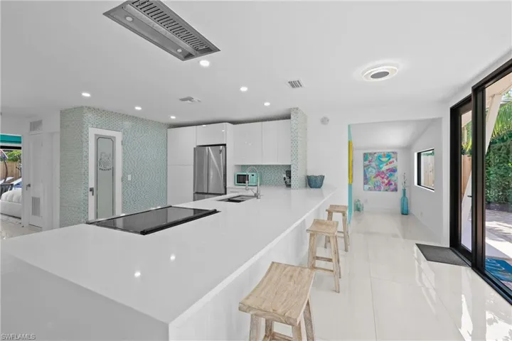 1294  Michigan  AVE, Naples, FL 34103
