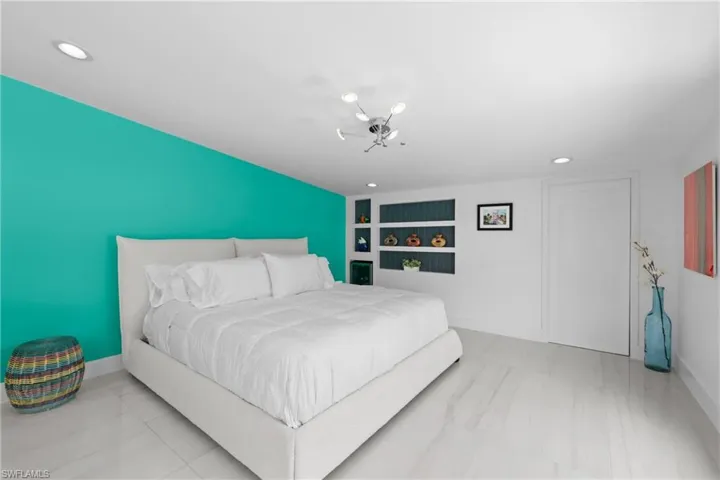 1294  Michigan  AVE, Naples, FL 34103