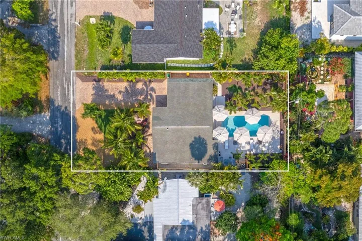 1294  Michigan  AVE, Naples, FL 34103