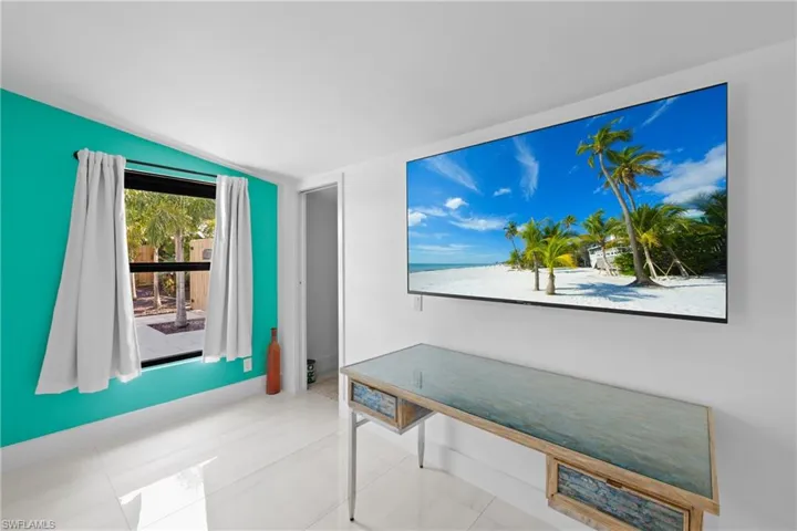 1294  Michigan  AVE, Naples, FL 34103