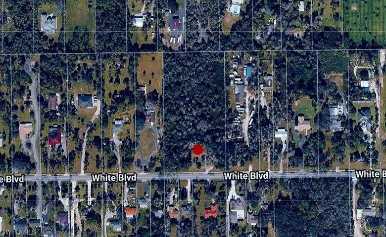 Map / location in relation to Collier Blvd