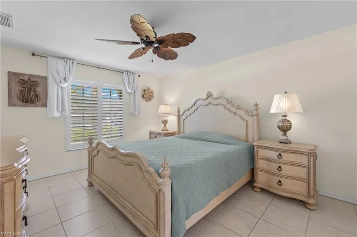 4125 SW 7th AVE, CAPE CORAL FL 33914