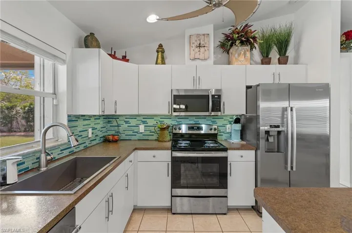 4125 SW 7th AVE, CAPE CORAL FL 33914