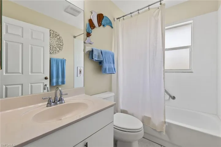 4125 SW 7th AVE, CAPE CORAL FL 33914
