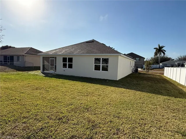 Rear Elevation with plenty of yard space