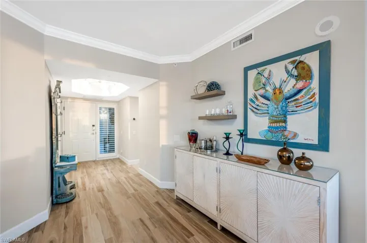 420  Cove Tower  DR, Naples, FL 34110