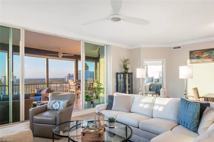 420  Cove Tower  DR, Naples, FL 34110