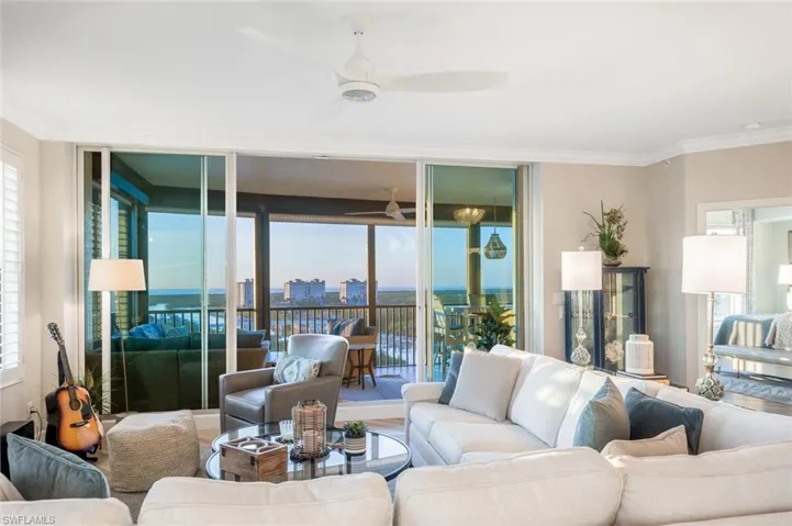 420  Cove Tower  DR, Naples, FL 34110