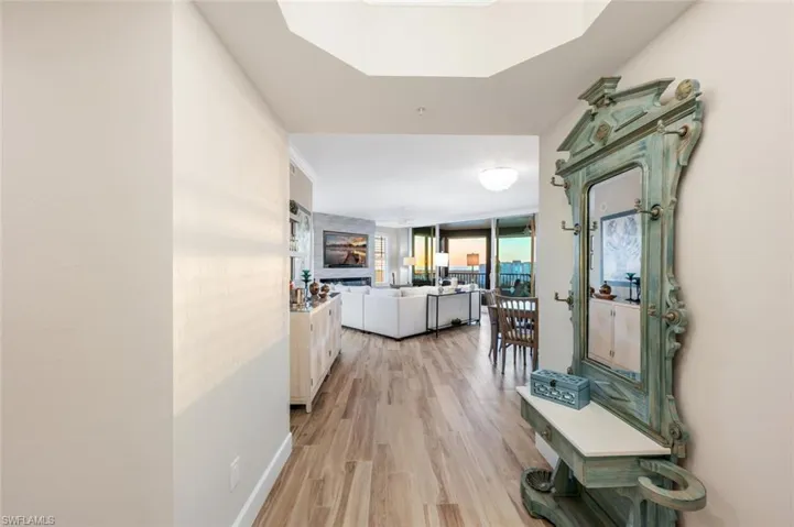 420  Cove Tower  DR, Naples, FL 34110