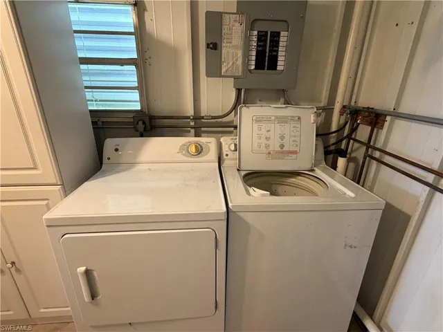 Washer & Dryer