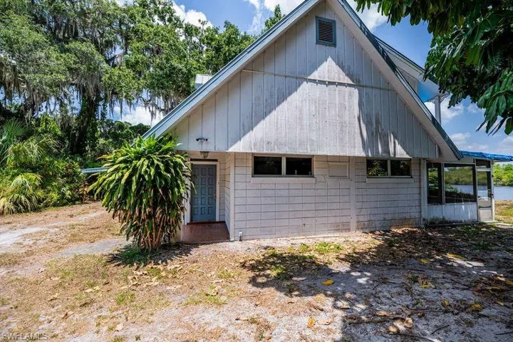 View of property exterior