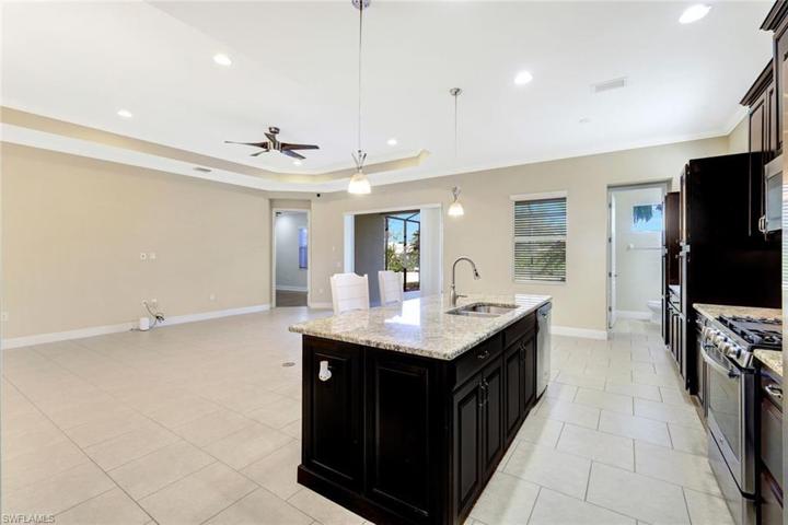 21307 Estero Vista CT, ESTERO FL 33928