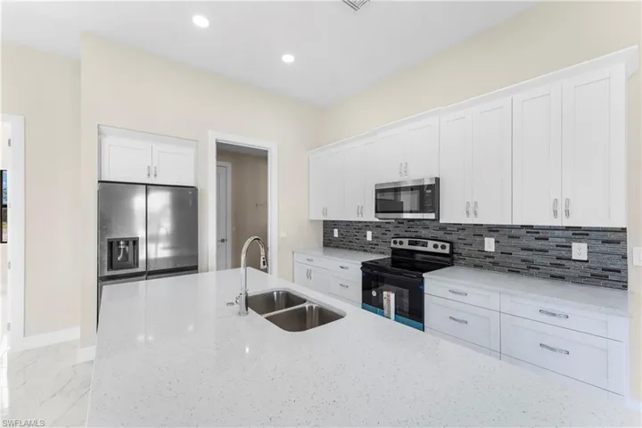 4100 8th St Sw, Lehigh Acres, Florida 33976