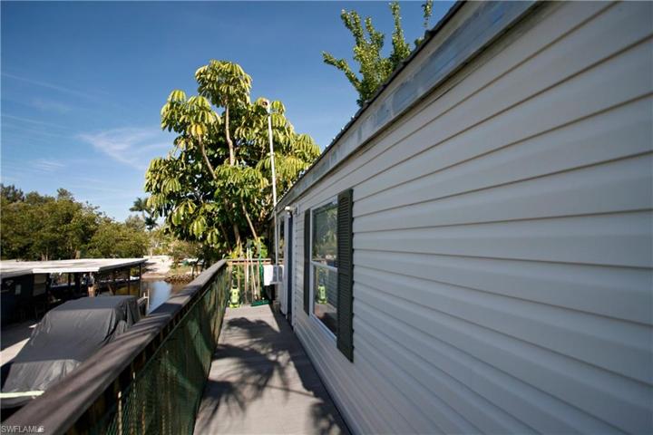 Deck into stilt home