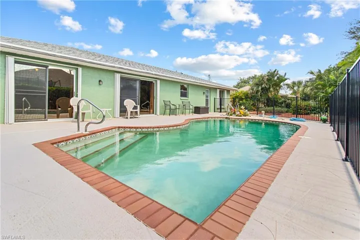 5862  Ginsberg  CT, North Fort Myers, FL 33903