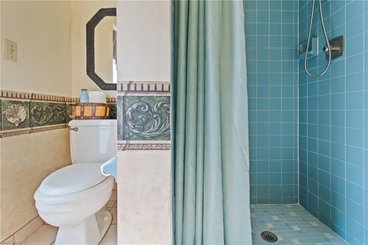 5862  Ginsberg  CT, North Fort Myers, FL 33903