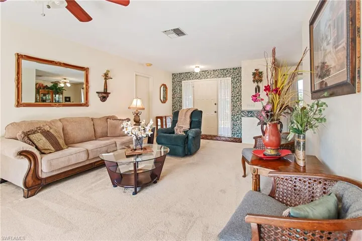 5862  Ginsberg  CT, North Fort Myers, FL 33903