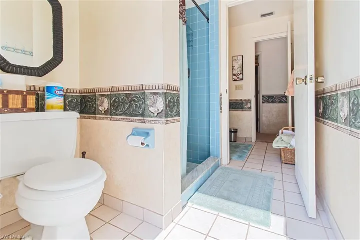 5862  Ginsberg  CT, North Fort Myers, FL 33903