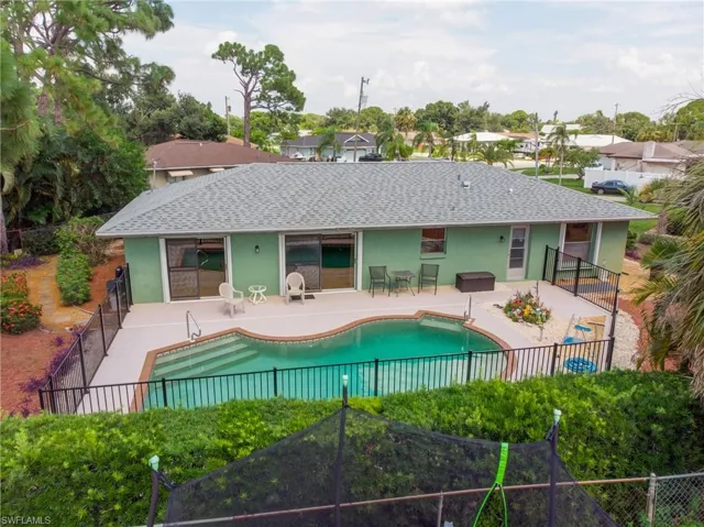 5862  Ginsberg  CT, North Fort Myers, FL 33903