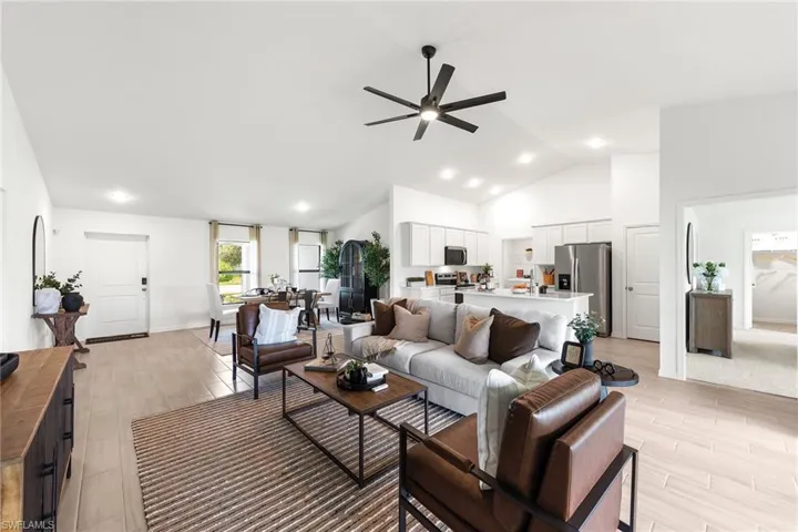 1213 NE 4th  PL, Cape Coral, FL 33909