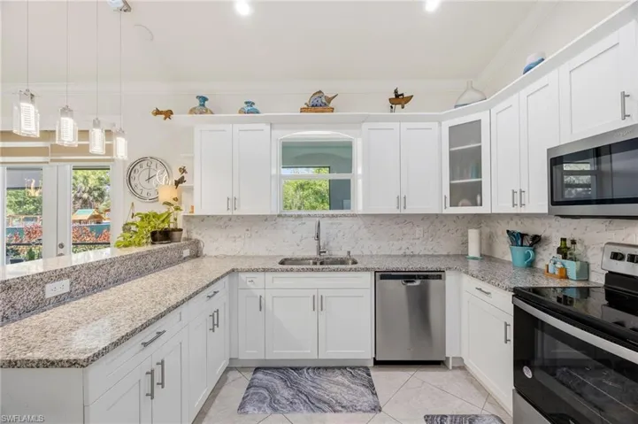 3283  2nd SE AVE, Naples, FL 34117