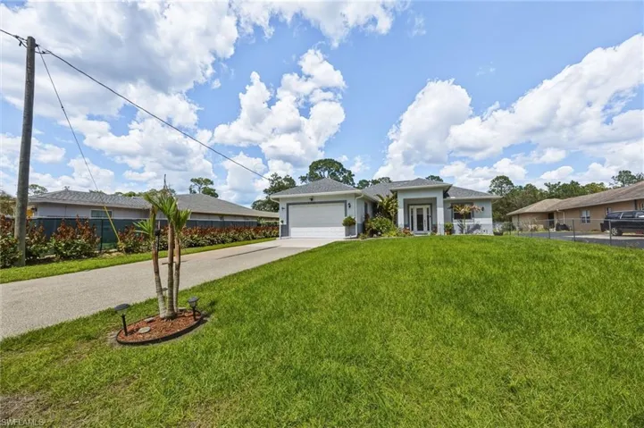 3283  2nd SE AVE, Naples, FL 34117