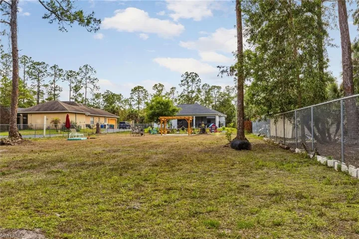 3283  2nd SE AVE, Naples, FL 34117