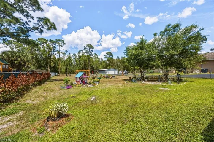 3283  2nd SE AVE, Naples, FL 34117