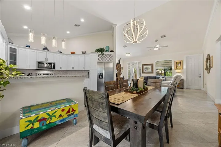 3283  2nd SE AVE, Naples, FL 34117
