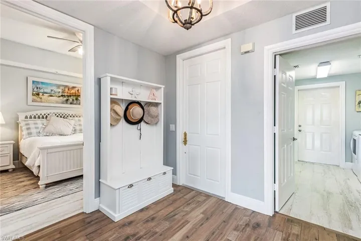 9229  Museo  CIR, Naples, FL 34114
