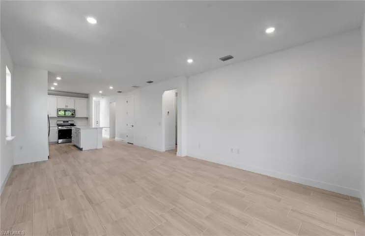 1887  Sierra  AVE, Naples, FL 34120
