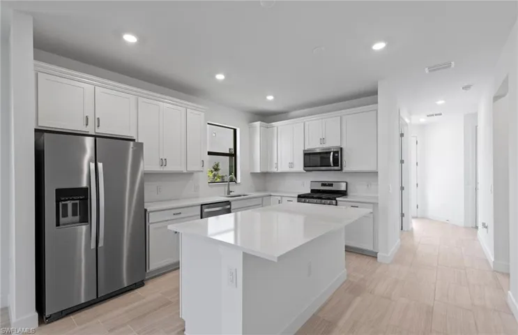 1887  Sierra  AVE, Naples, FL 34120