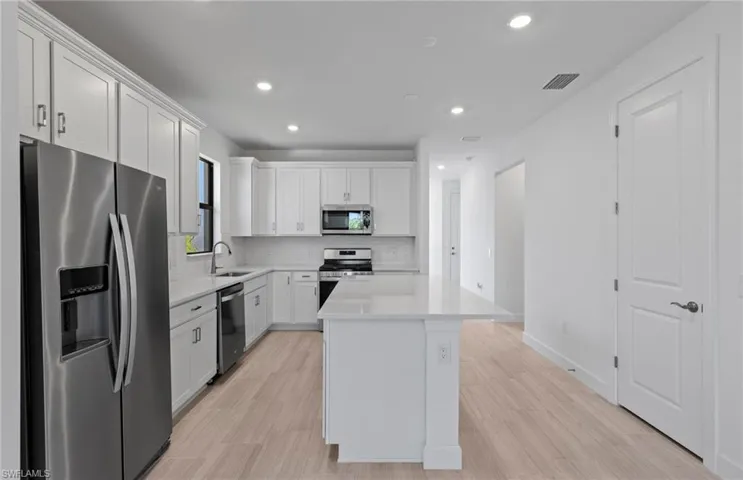 1887  Sierra  AVE, Naples, FL 34120