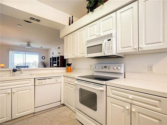 Lots of cabinets