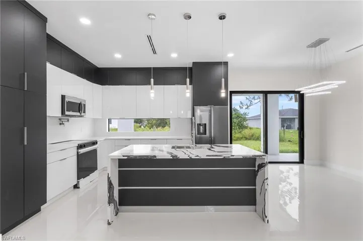 3513 20 St Sw, Lehigh Acres, Florida 33976