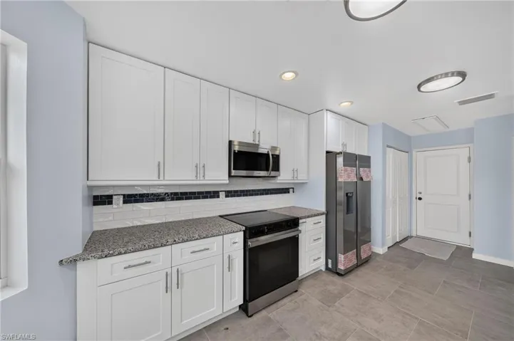 428 Sw 19th Ave, Cape Coral, Florida 33991